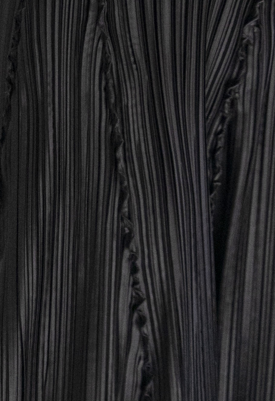Daphne Valente pleated black dress - Image 3