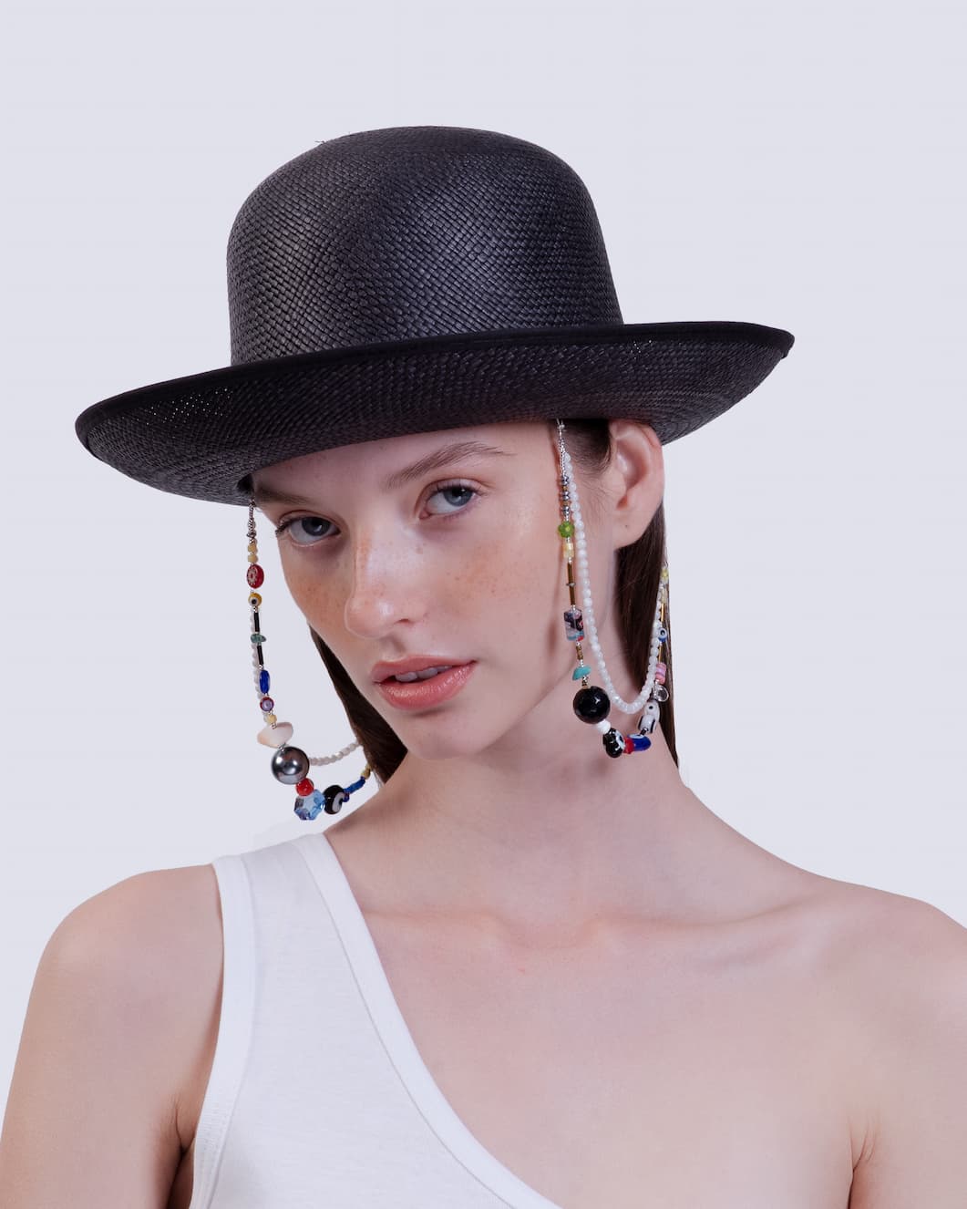 Blanc Dasia Black Hat - Image 2