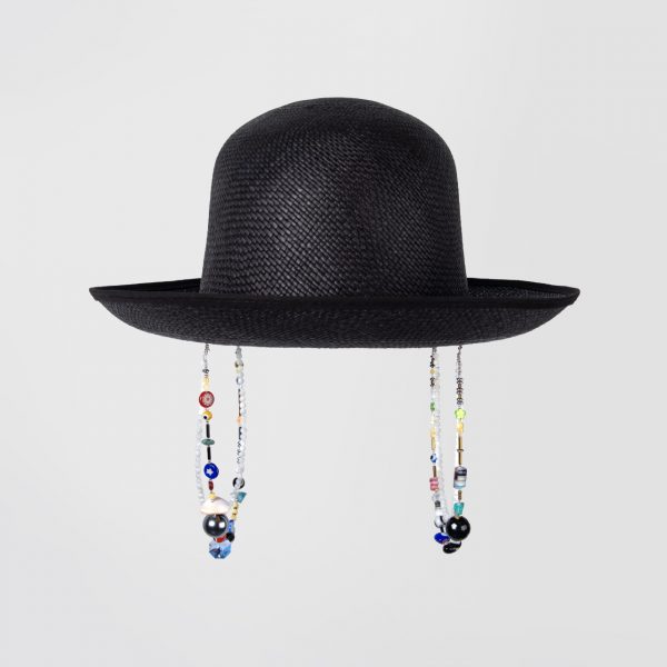 Blanc Dasia Black Hat