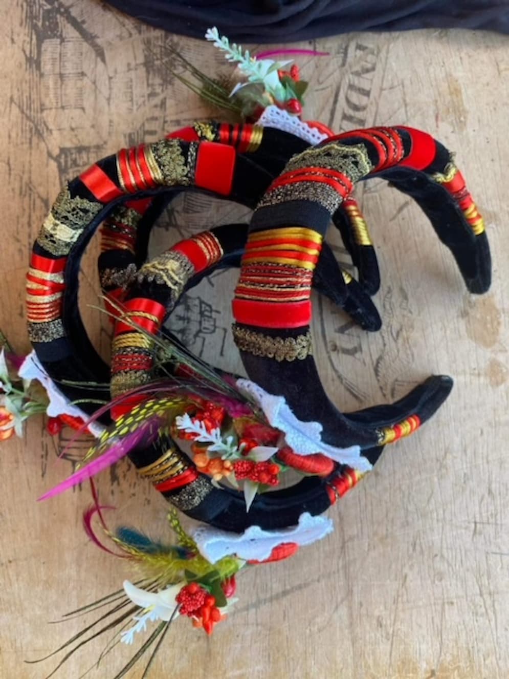 Kikarin Corfiot Hairband - Image 2