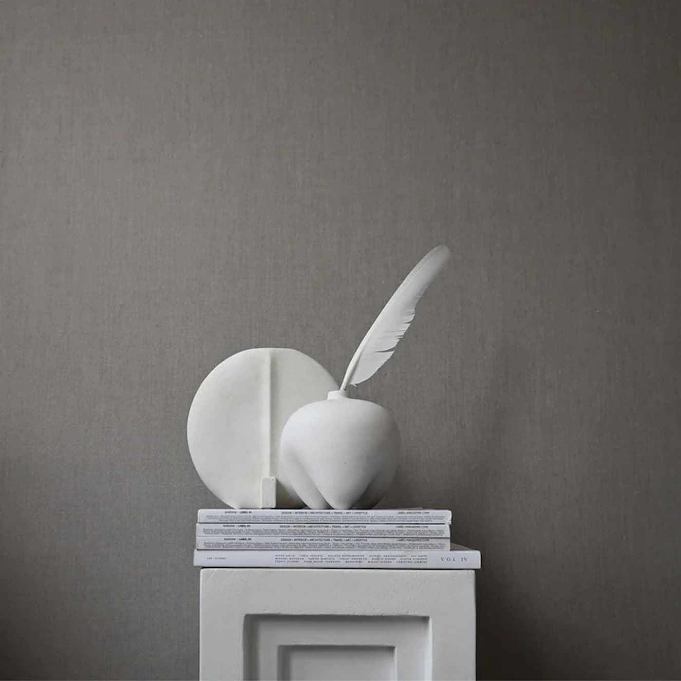 101 Copenhagen Guggenheim Vase Petit Bone White - Image 3