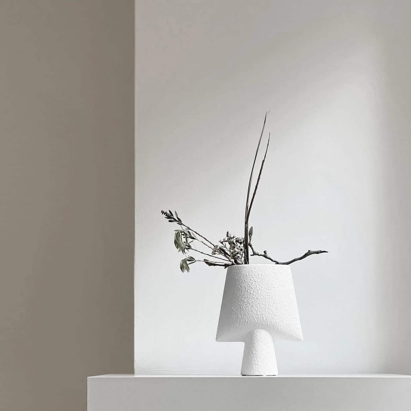 101 Copenhagen Sphere Vase Square Mini Bubble White - Image 2