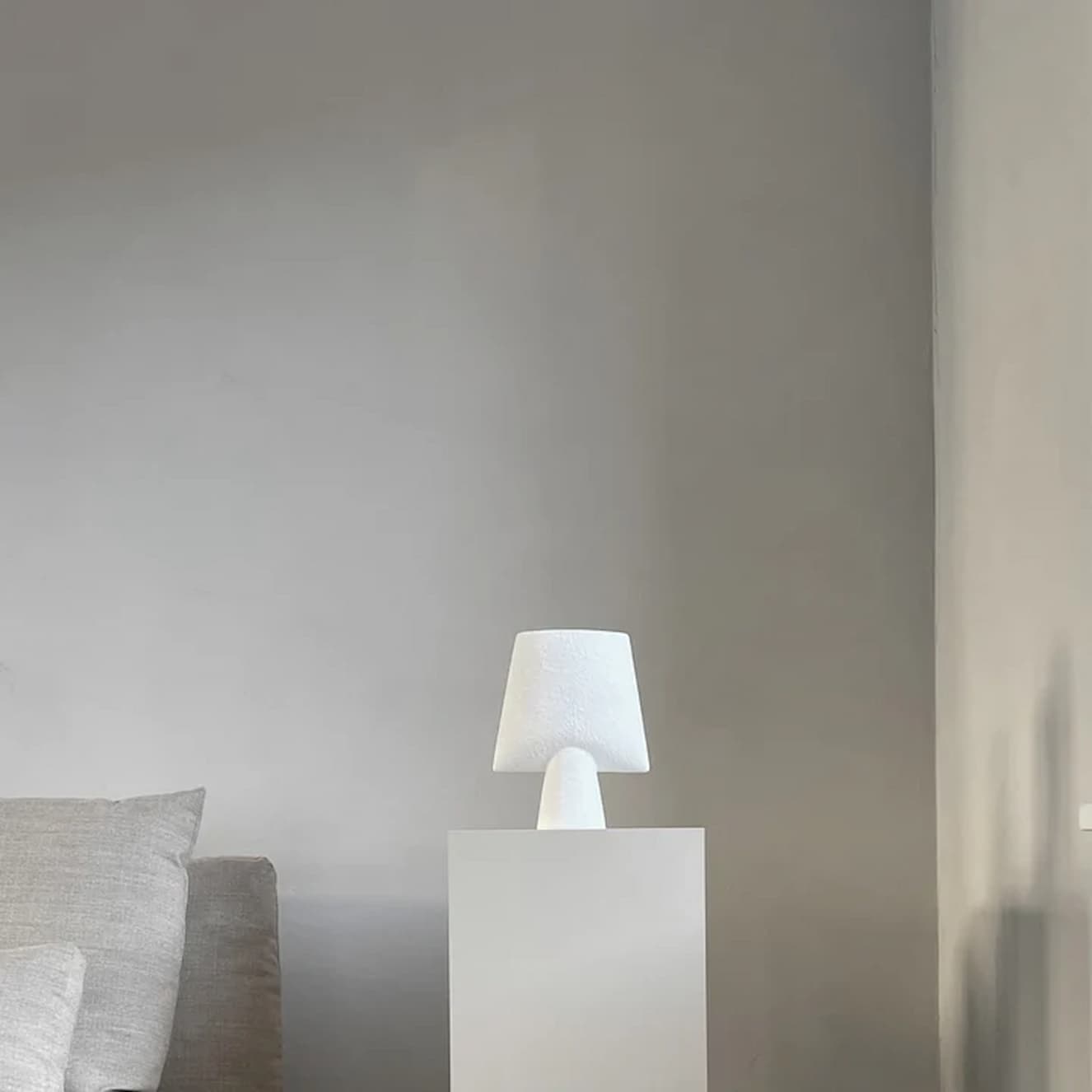 101 Copenhagen Sphere Vase Square Mini Bubble White - Image 3