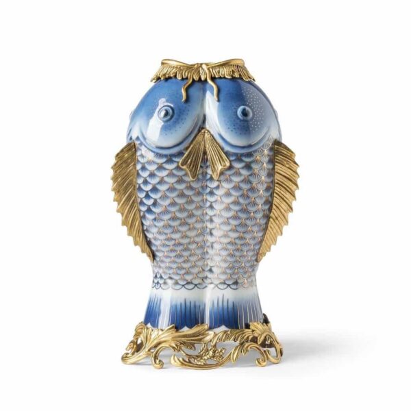 Abhika Vase Ariel Trifish