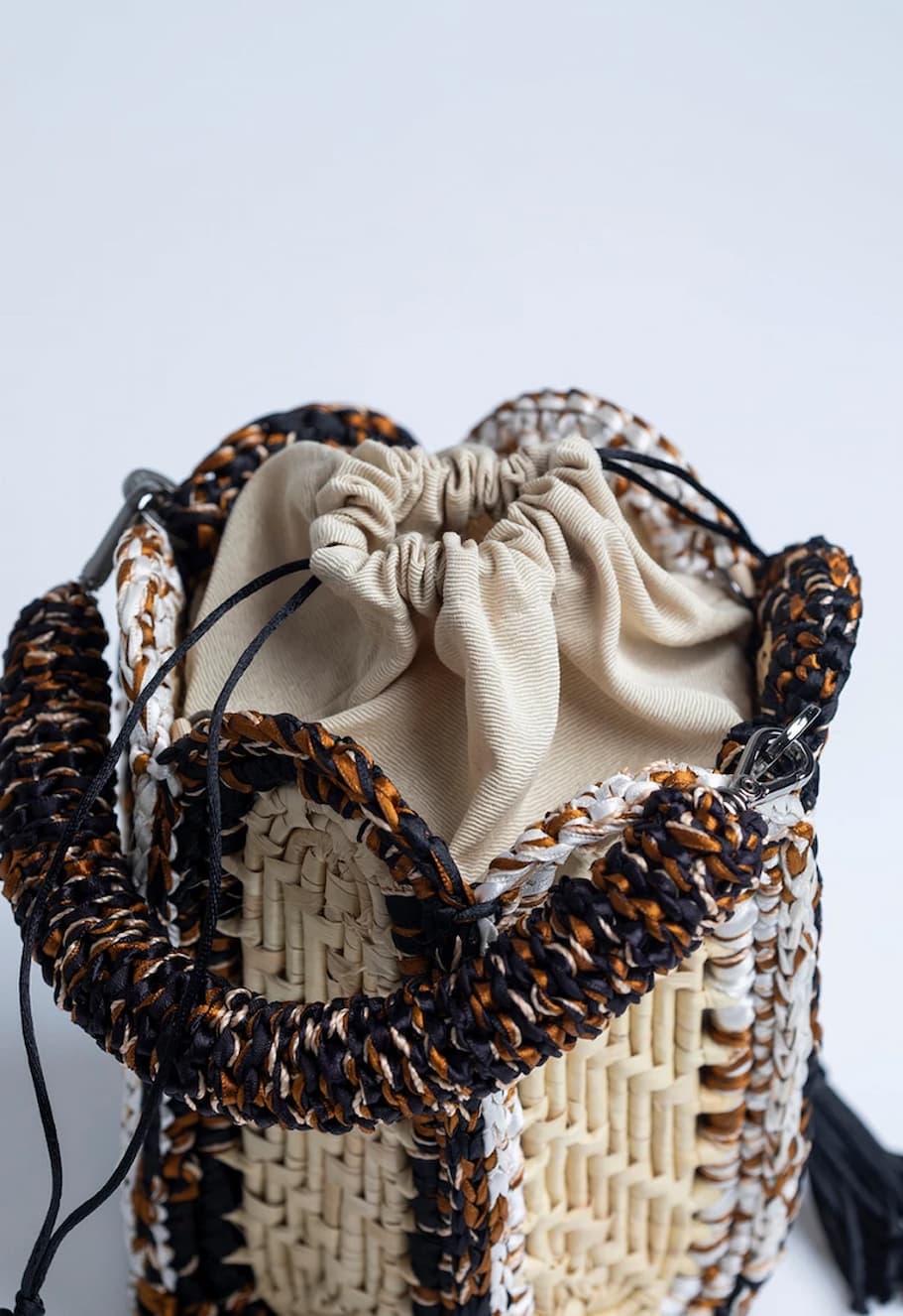 Catarina Mina Lampa Bag Natural Brown White - Image 3