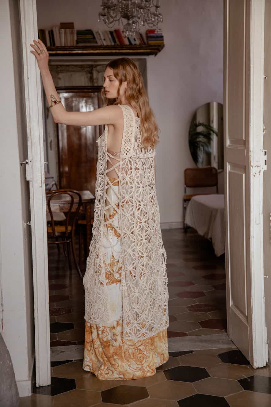 Nidodileda Figurine Cover Up - Image 6