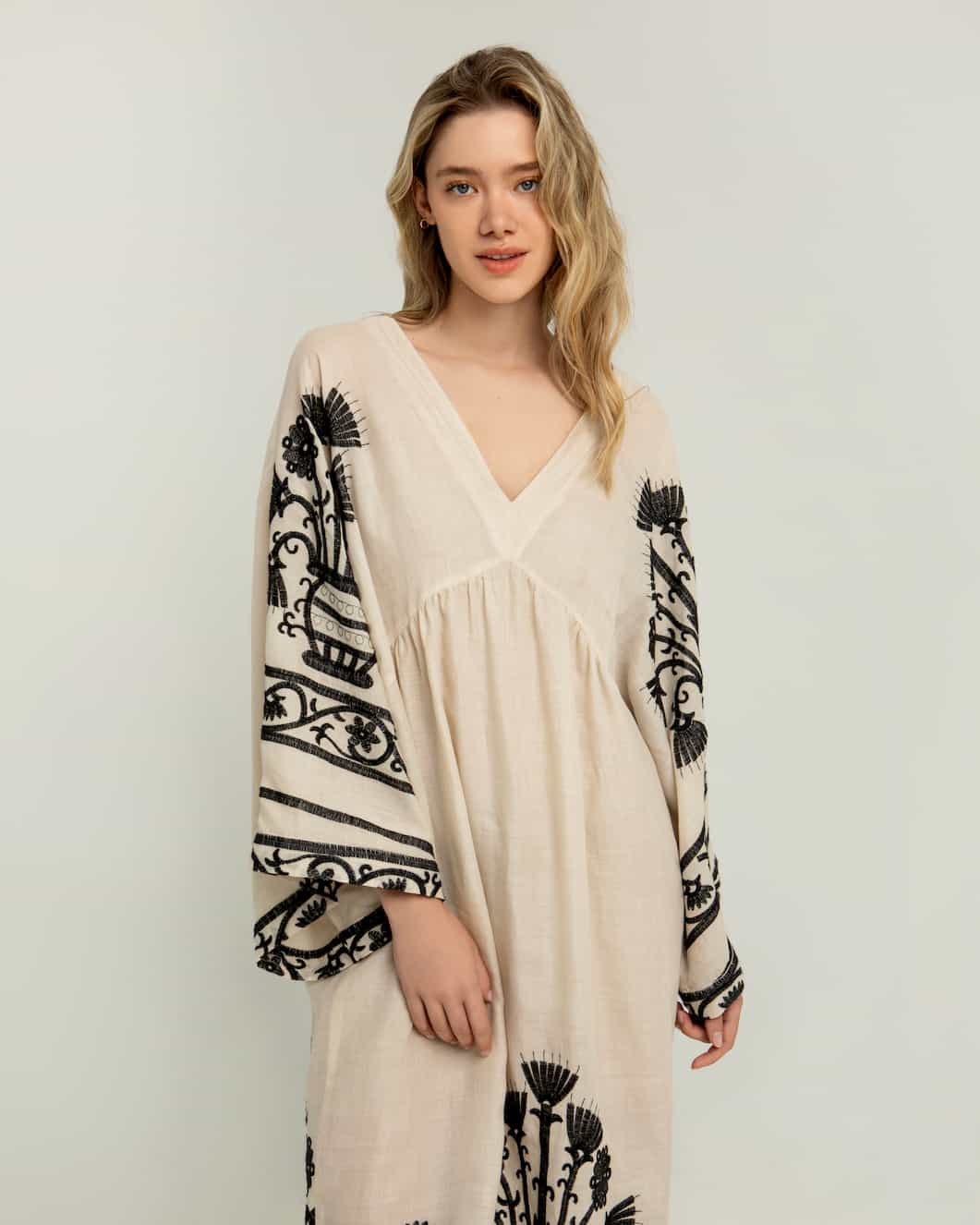 Greek Archaic Kori Dress Crete Beige/Black - Image 2