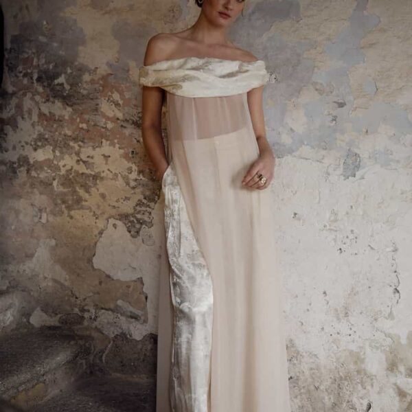 Nidodileda Sonnet Slit Top Off White Nude