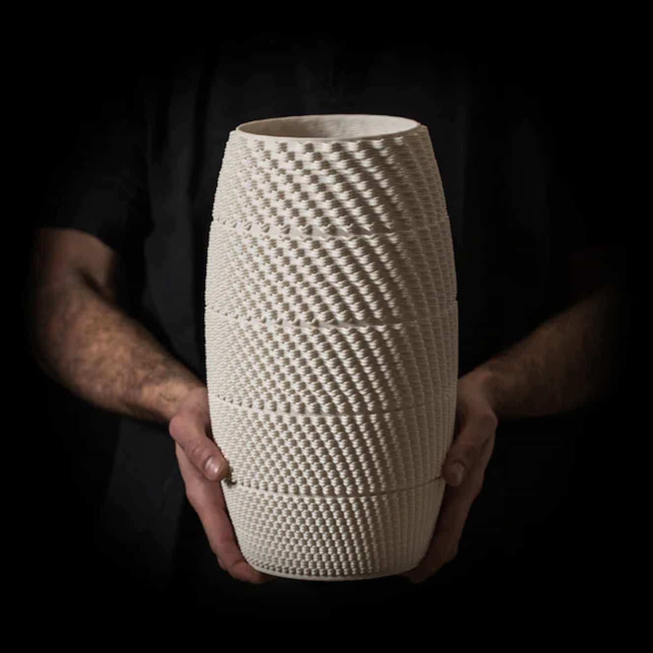 Binary Ceramics Dash Vase Cream W 22 X L 22 X H 35 - Image 2